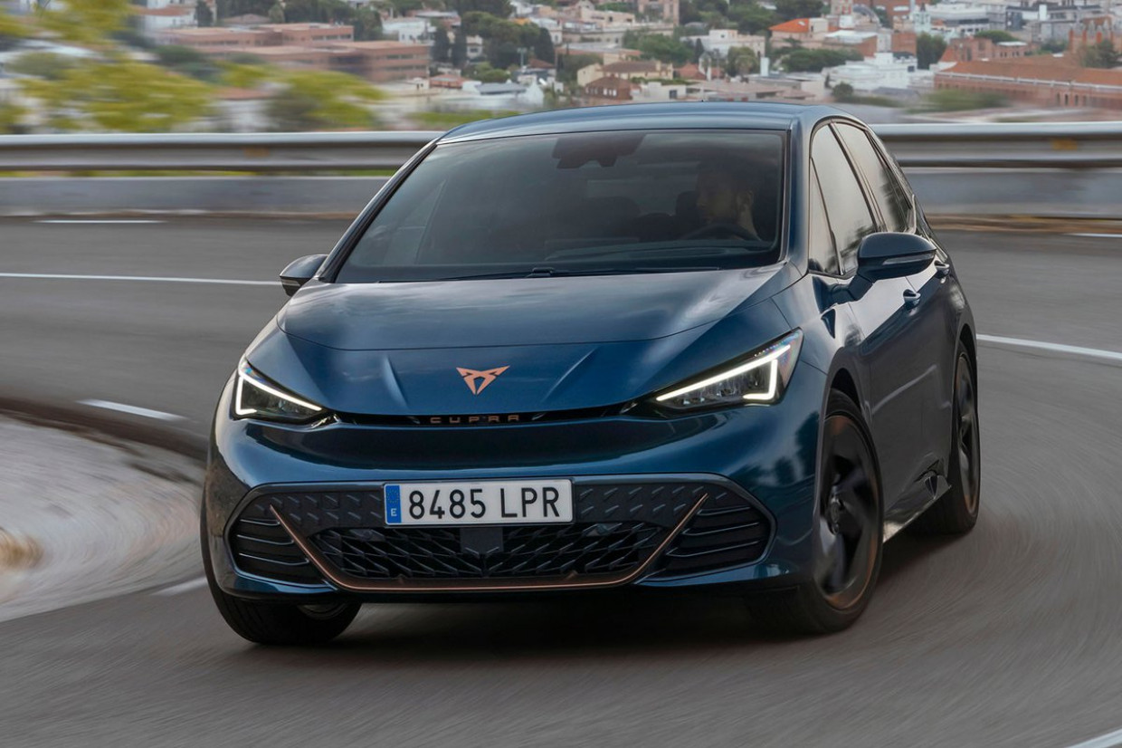 https://www.moveelectric.com/sites/default/files/styles/article/public/2021-11/cupra-elborn-2021-105.jpg?itok=MYoQqP7a