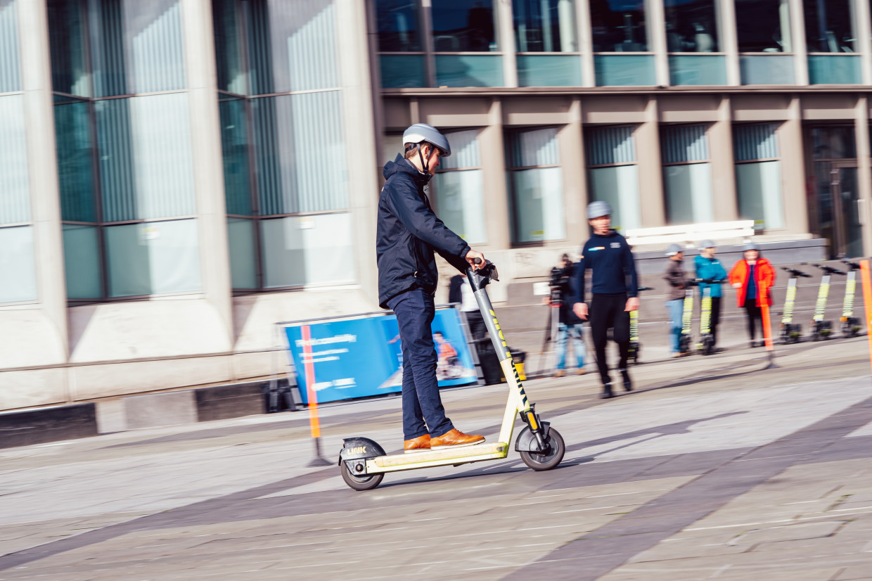 Superpedestrian Link E-scooter: First Ride | Move Electric