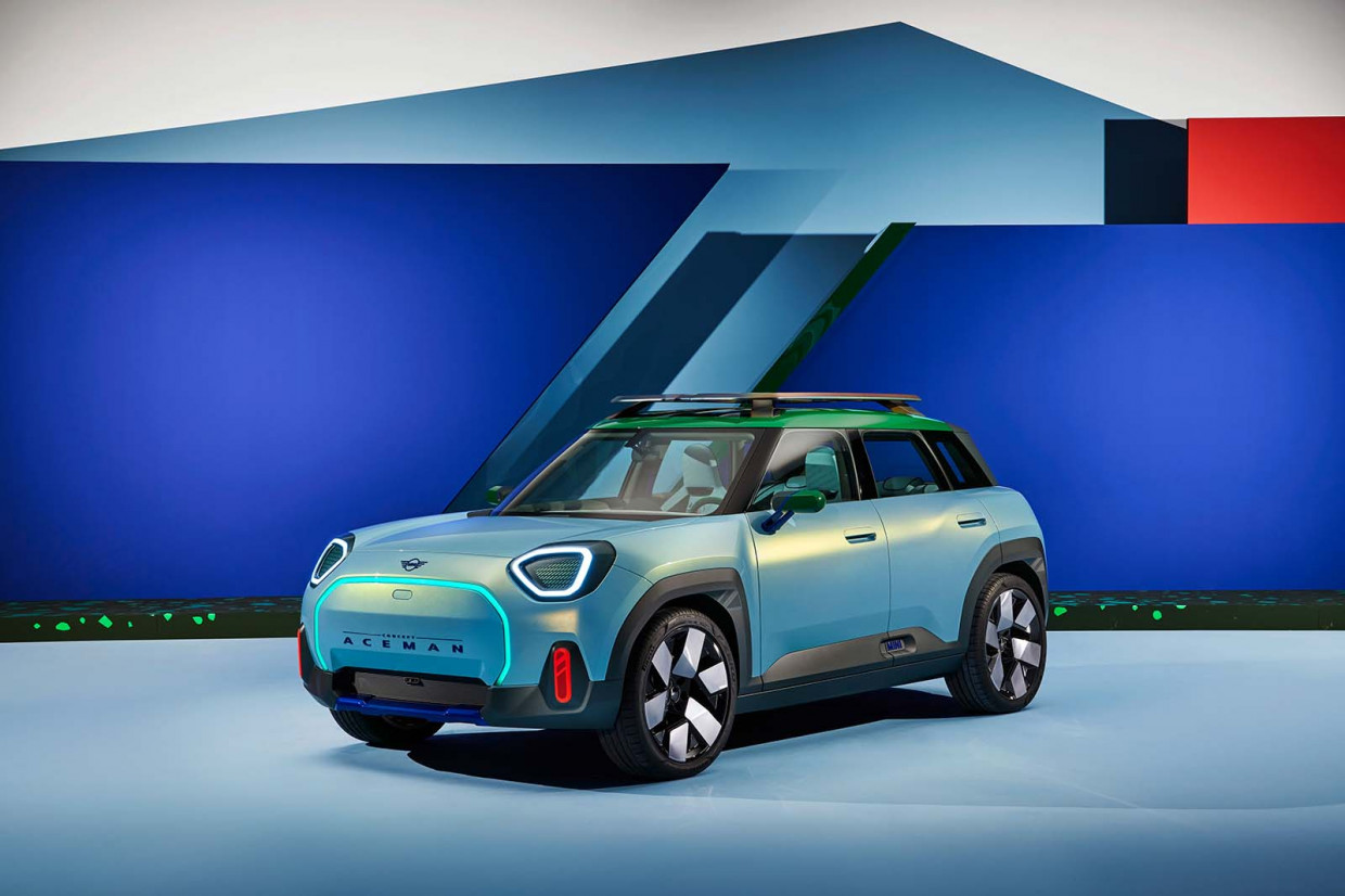 Upcoming Mini Cooper, Aceman, and Countryman to Get Funky Round