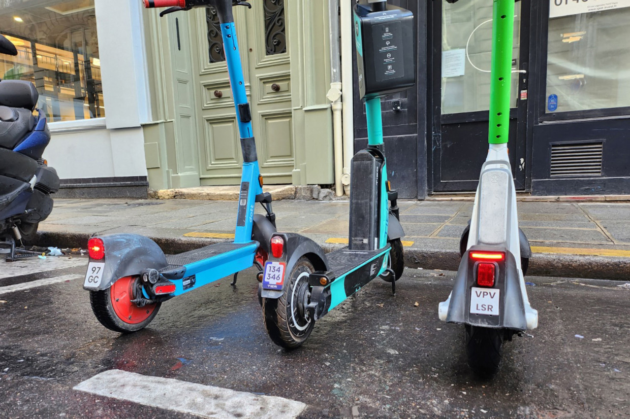 Paris officially the first city in Europe to ban e-scooters. What are the  rules in other countries?