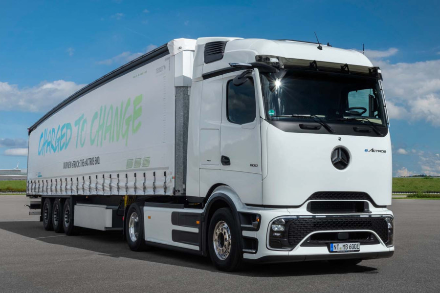 Mercedes Actros electric