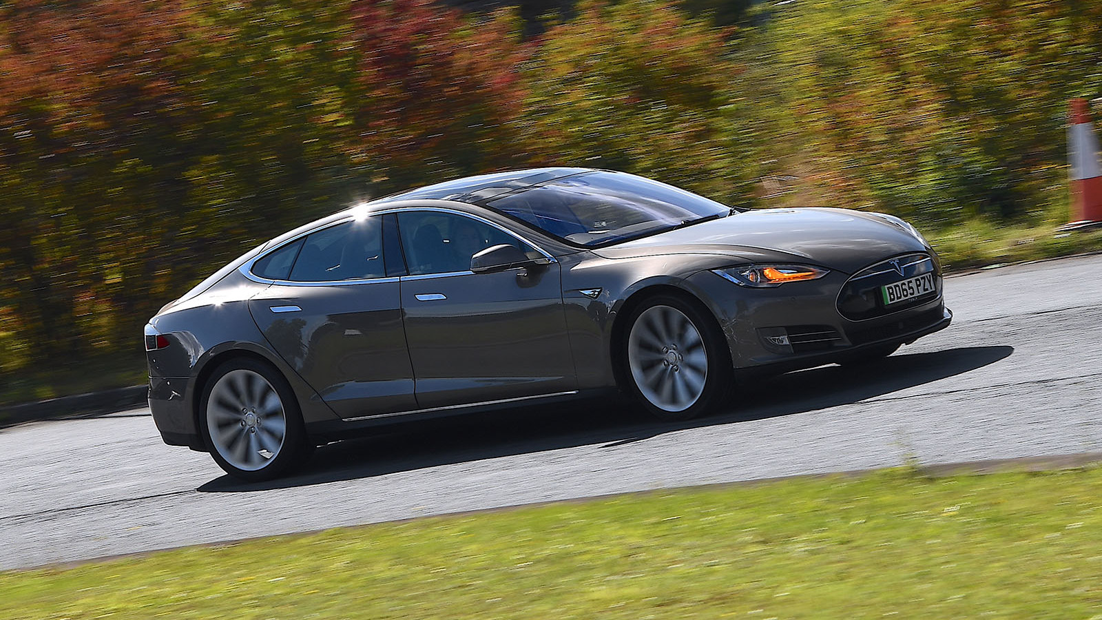 Tesla Model S love/loathe