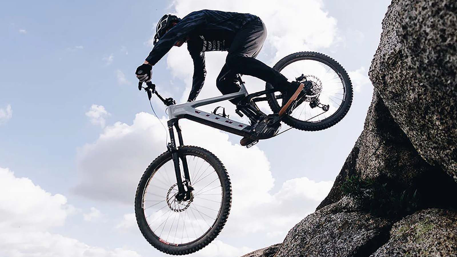 E-bike jump