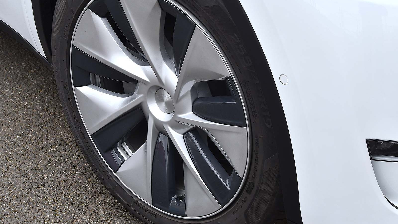 Tesla Model Y wheel